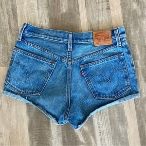 Levi’s 501 Button Fly Roll Cuff Jean Shorts Size 26